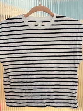 Zara White Short Sleeve Crewneck Tee with Black Stripes